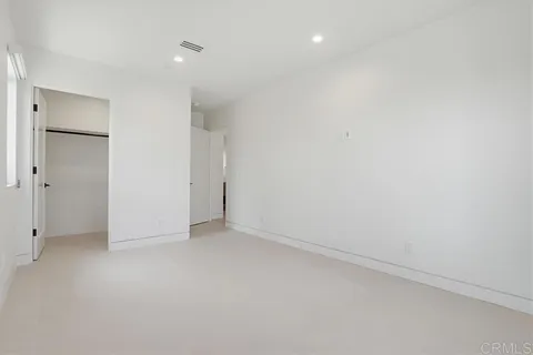 a view of empty room with window
