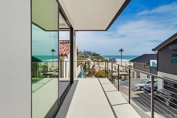 $32,000 | 206-208 4th Street, Encinitas, CA 92024