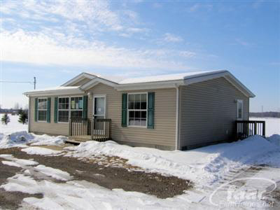 12820 Ward Road Chesaning, MI 48616 - Photo 1 of 10 20144218.JPG