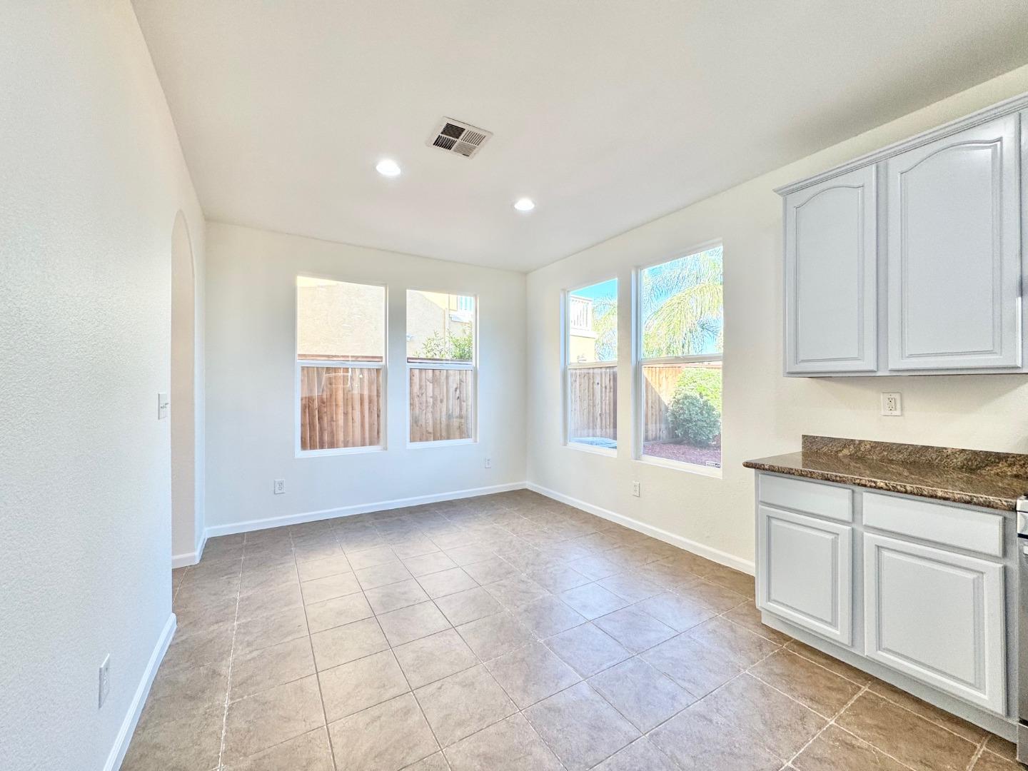 544 Rockingham Court Tracy, CA 95376 - Photo 13 of 28