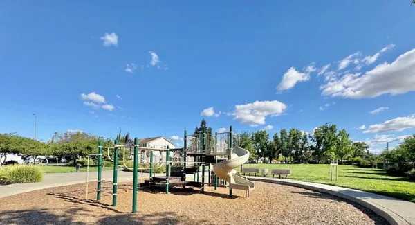 $669,800 | 544 Rockingham Court, Tracy, CA 95376