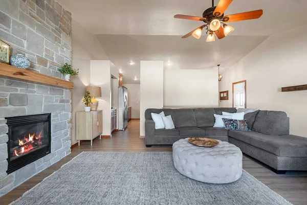 $394,900 | 2190 Ryan Road, De Pere, WI 54115