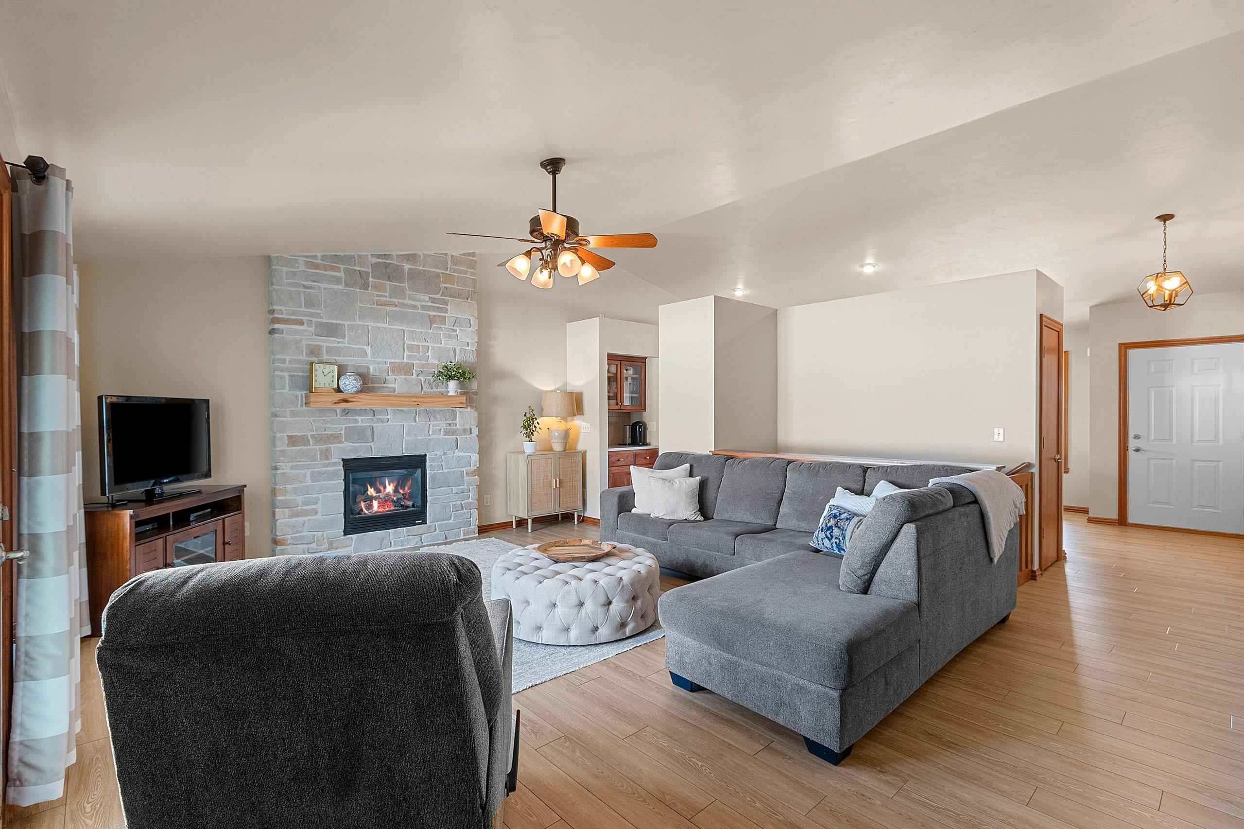 2190 Ryan Road De Pere, WI 54115 - Photo 16 of 44