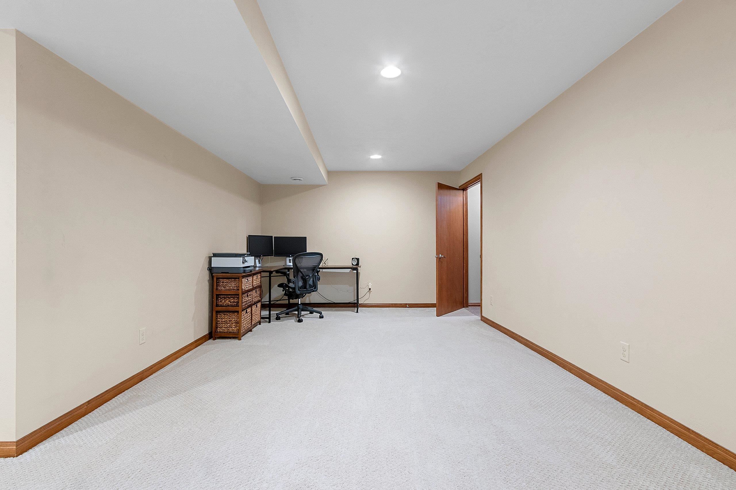 2190 Ryan Road De Pere, WI 54115 - Photo 28 of 44