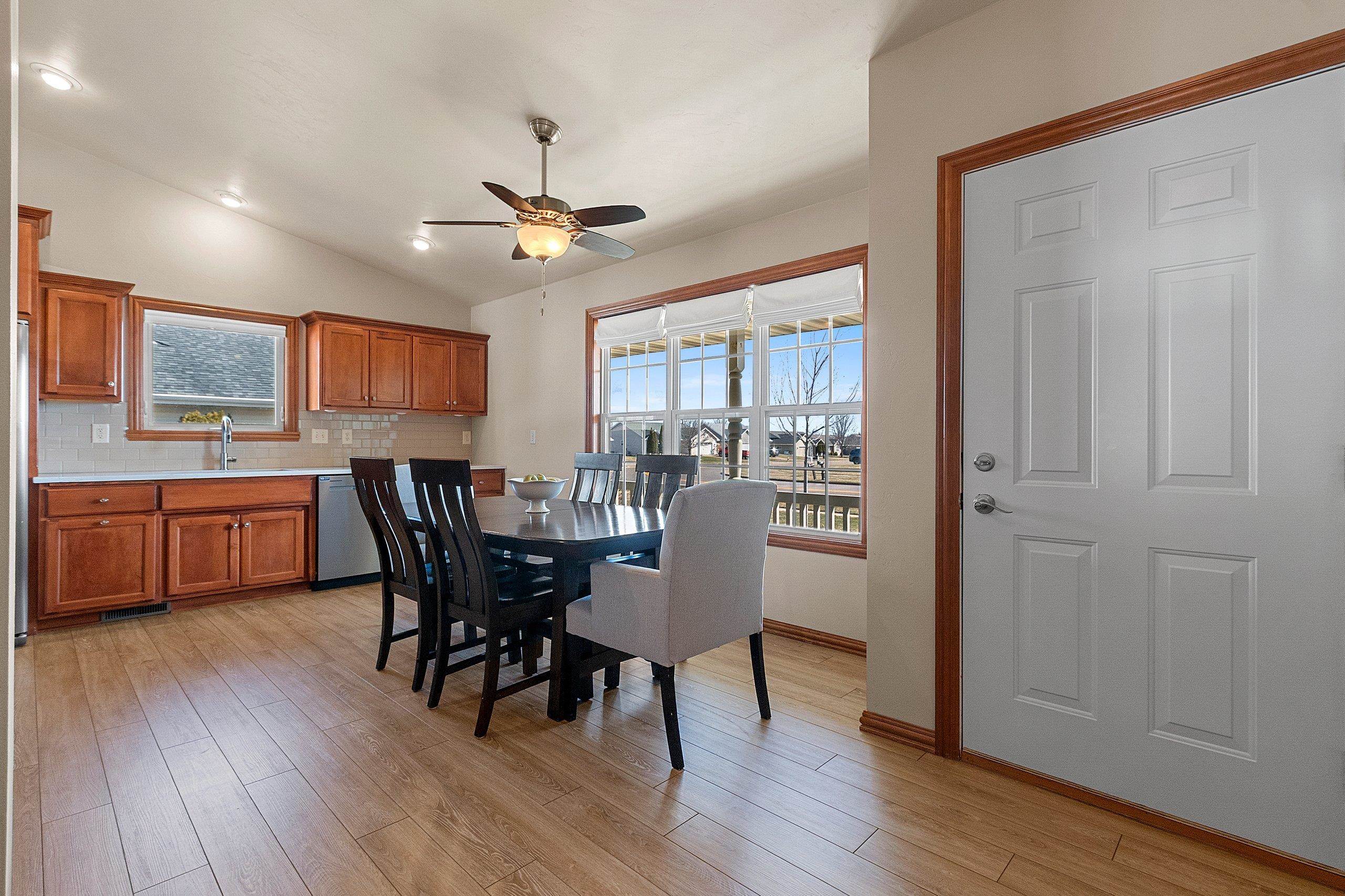 2190 Ryan Road De Pere, WI 54115 - Photo 3 of 44