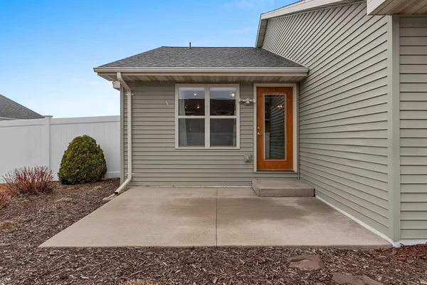 $394,900 | 2190 Ryan Road, De Pere, WI 54115