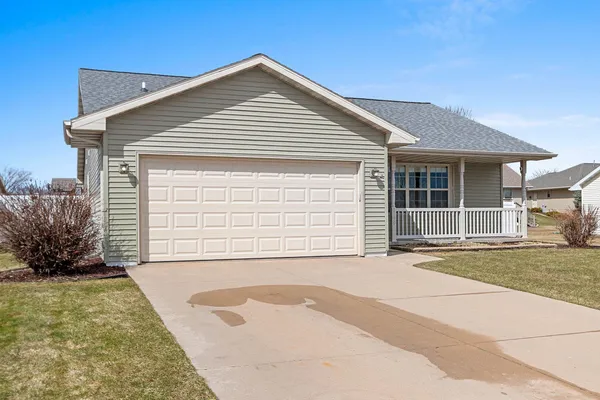 $394,900 | 2190 Ryan Road, De Pere, WI 54115
