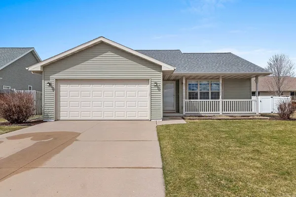 $394,900 | 2190 Ryan Road, De Pere, WI 54115