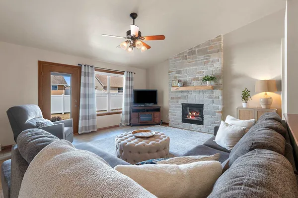$394,900 | 2190 Ryan Road, De Pere, WI 54115