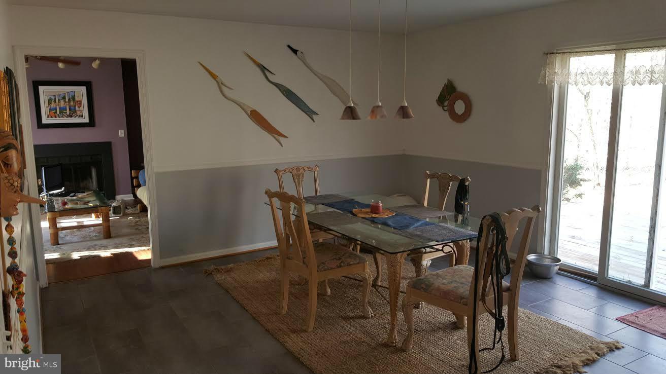 11350 Gregg Road Denton, MD 21629 - Photo 2 of 10 Dining Room