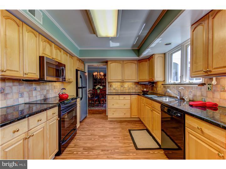 368 Woodcrest Road Wayne, PA 19087 - Photo 7 of 23