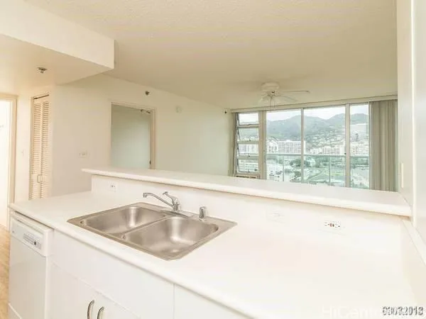 a close view of sink and tap