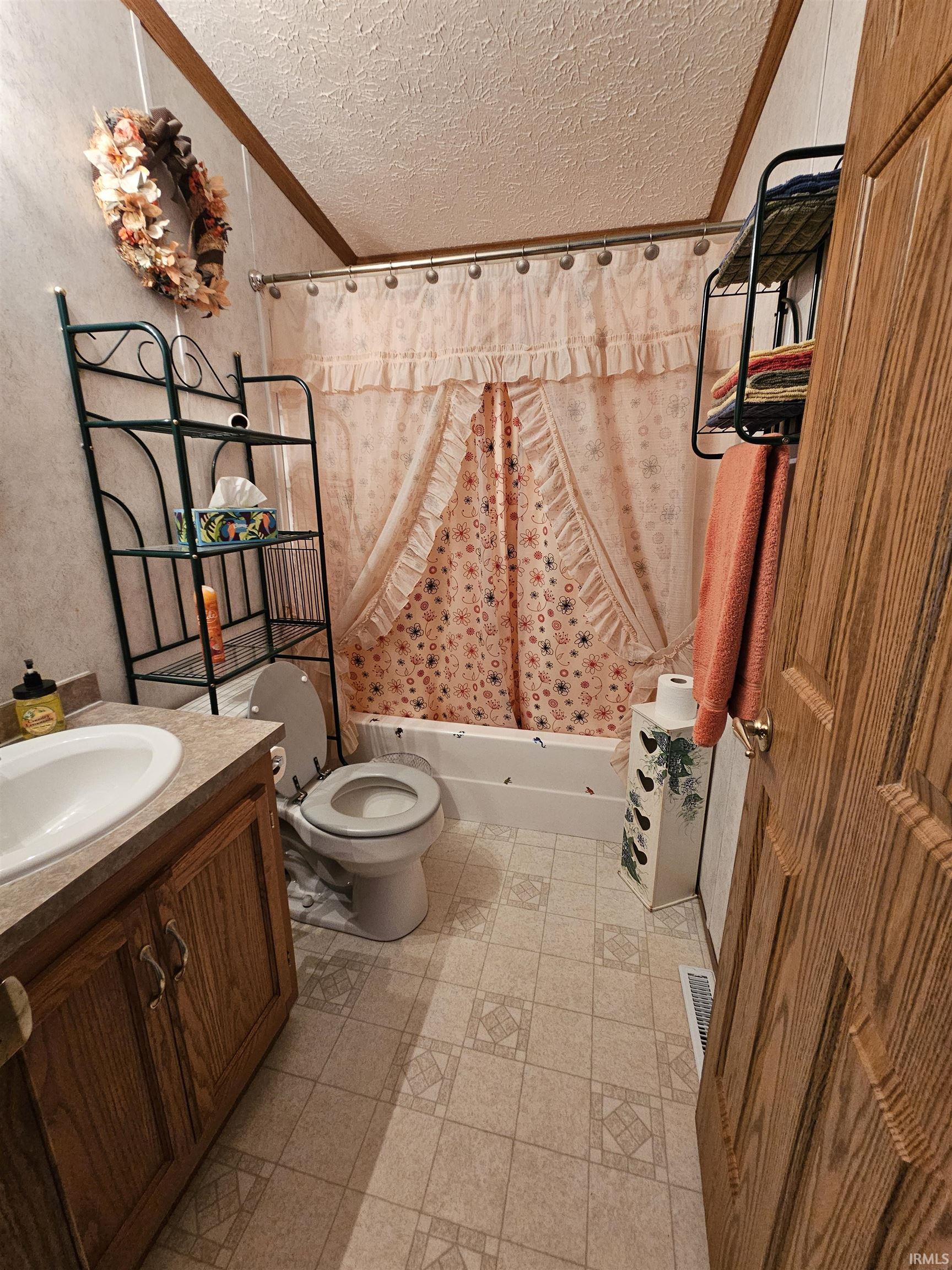 3488 South Wabash Road Rochester, IN 46975 - Photo 19 of 33