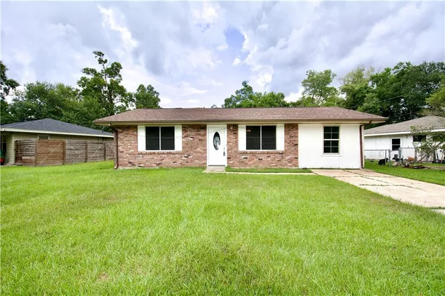 $159,999 | 260 Mockingbird Lane, Slidell, LA 70458