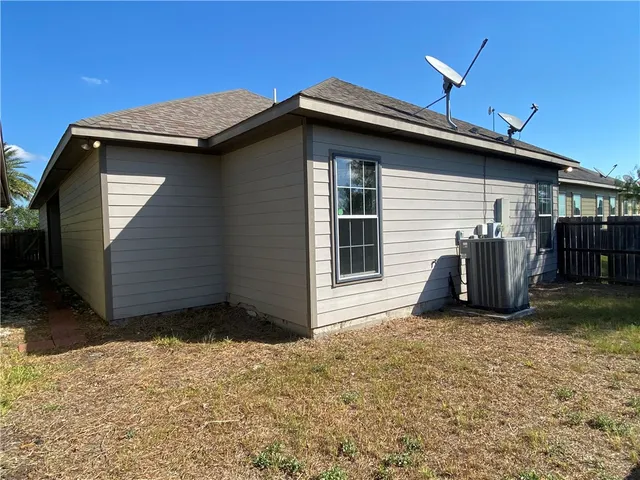 $204,500 | 2079 Isabella Drive, Kingsville, TX 78363