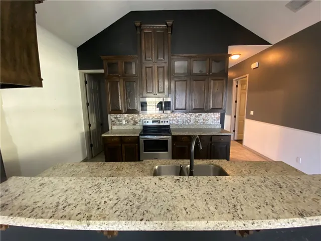 $204,500 | 2079 Isabella Drive, Kingsville, TX 78363