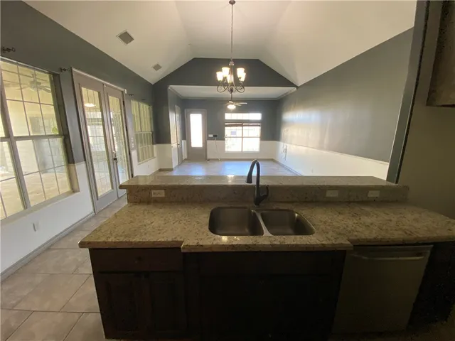$204,500 | 2079 Isabella Drive, Kingsville, TX 78363