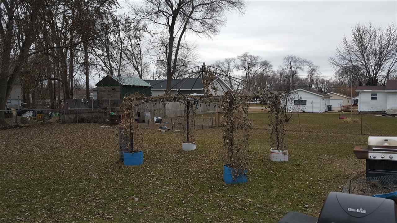 1227 Fulton Street Waterloo, IA 50707 - Photo 4 of 19 Gallery Image 4