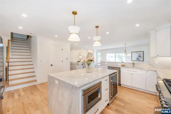 $1,550,000 | 196 Vinton Circle, Fanwood, NJ 07023