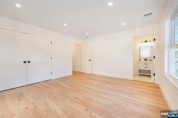 $1,550,000 | 196 Vinton Circle, Fanwood, NJ 07023