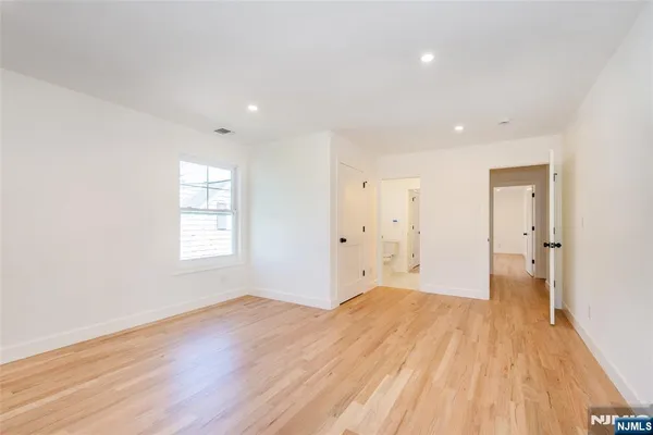 $1,550,000 | 196 Vinton Circle, Fanwood, NJ 07023