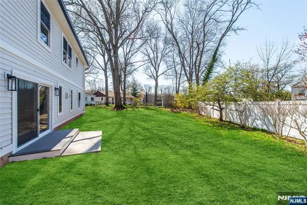 $1,550,000 | 196 Vinton Circle, Fanwood, NJ 07023