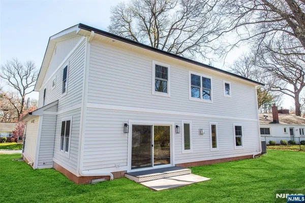 $1,550,000 | 196 Vinton Circle, Fanwood, NJ 07023