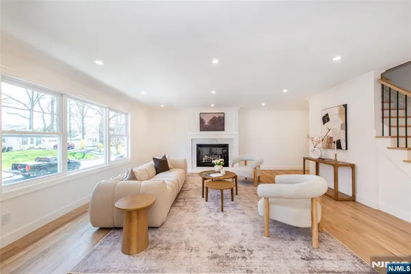 $1,550,000 | 196 Vinton Circle, Fanwood, NJ 07023