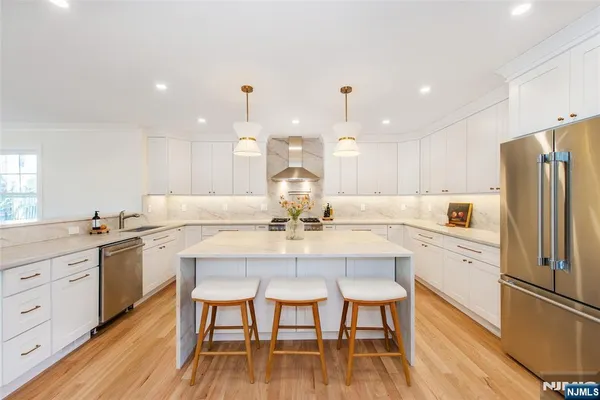$1,550,000 | 196 Vinton Circle, Fanwood, NJ 07023