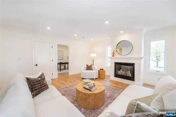 $1,550,000 | 196 Vinton Circle, Fanwood, NJ 07023