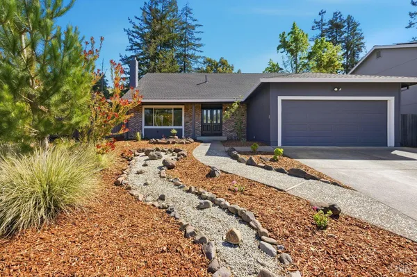 $1,150,000 | 344 Westridge Place, Petaluma, CA 94952