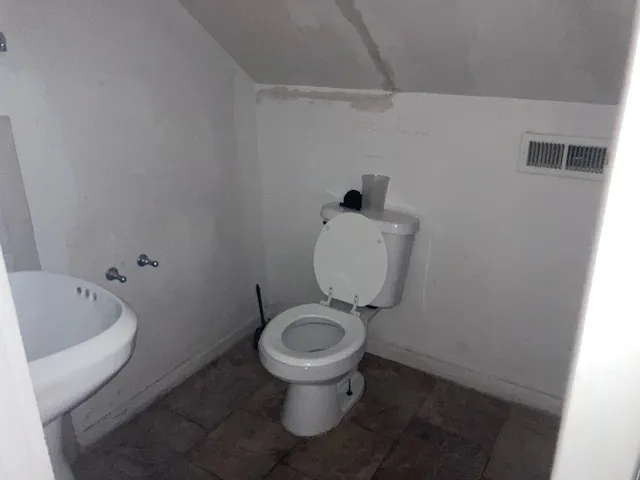 $315,000 | 4742 North Kilpatrick Avenue, Chicago, IL 60630