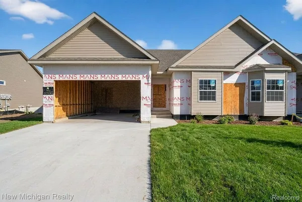 $419,000 | 13185 Harbor Landings Drive, Unit 102, Fenton, MI 48430
