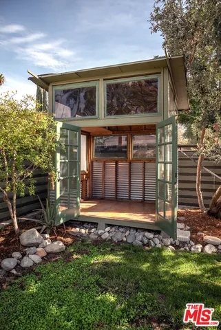 a front view of house with yard