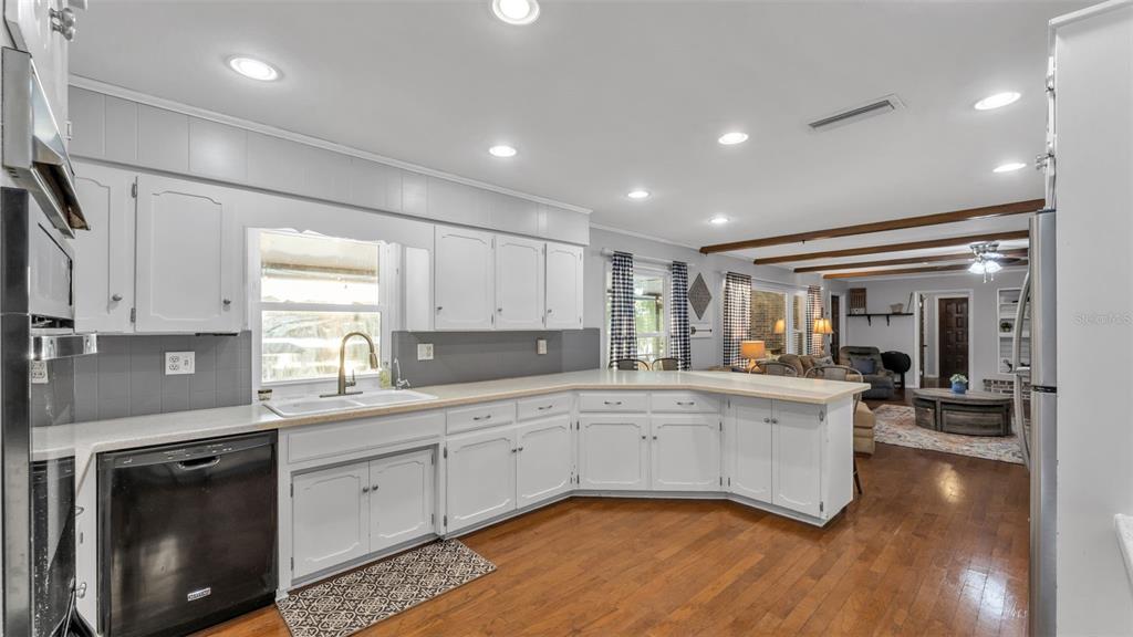 153 Lake Otis Road Winter Haven, FL 33884 - Photo 20 of 92