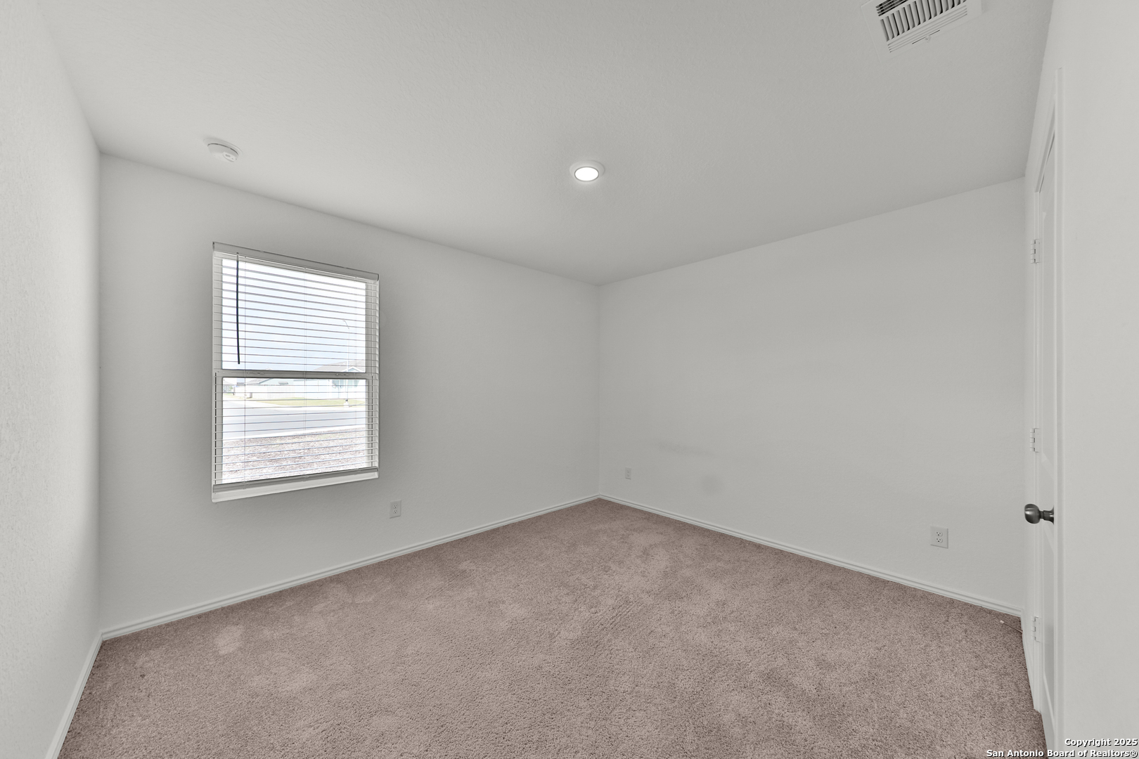 871 Landon Ridge San Antonio, TX 78253 - Photo 15 of 23 an empty room with a window
