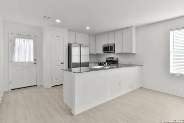 $1,600 | 871 Landon Ridge, San Antonio, TX 78253