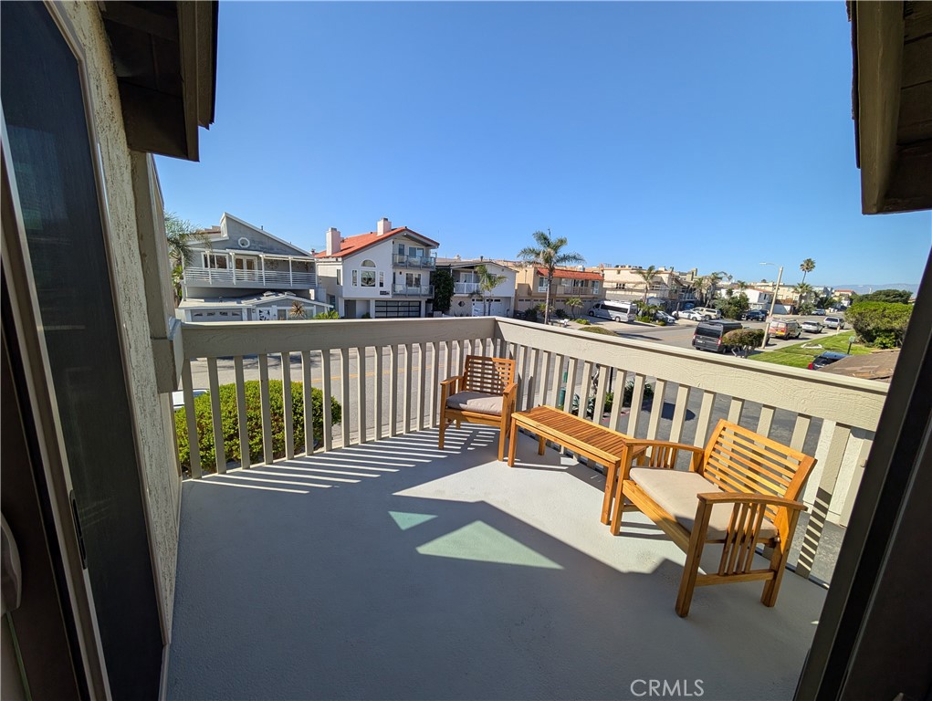 3554 Sunset Lane Oxnard, CA 93035 - Photo 6 of 29 Patio
