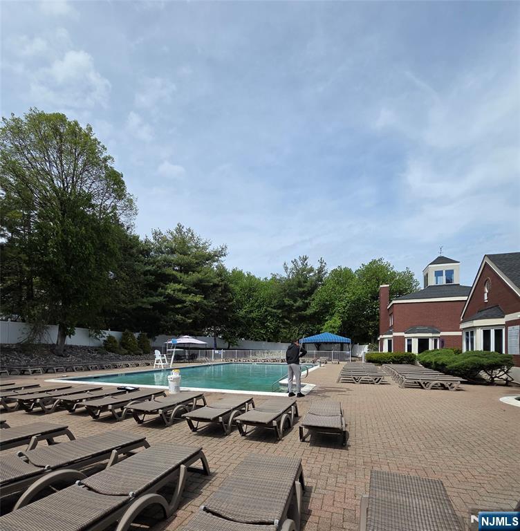 603 Ellery Court, Unit 603 Edgewater, NJ 07020 - Photo 16 of 19