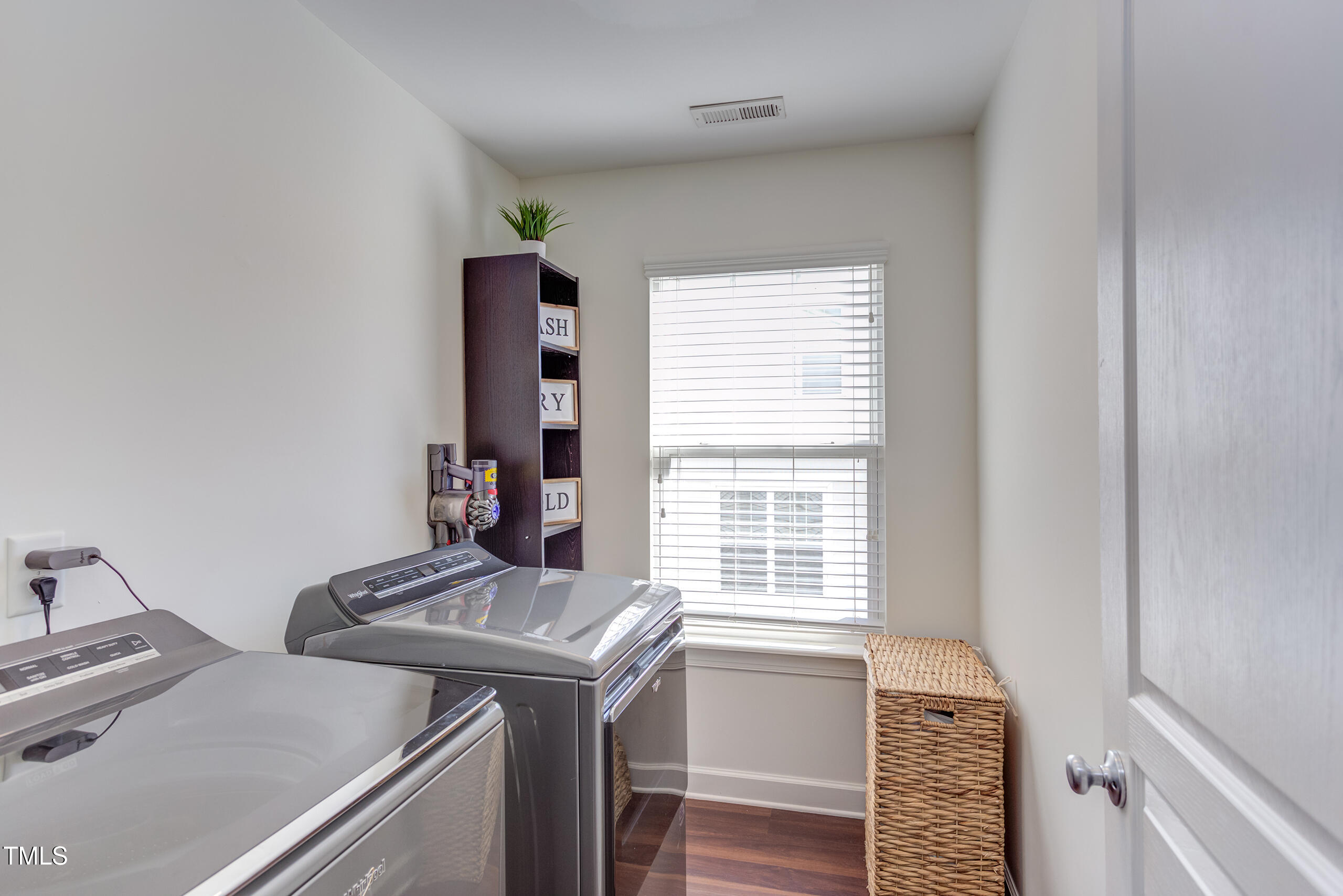 8728 Cypress Grove Run Raleigh, NC 27612 - Photo 25 of 31 IMG_7035_6_7