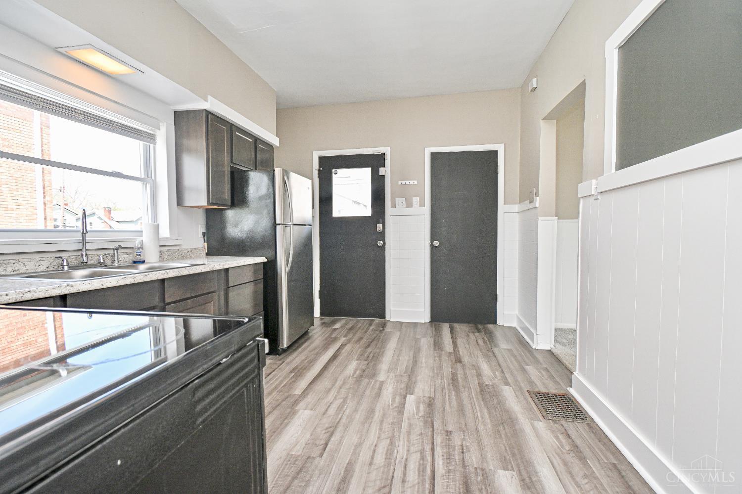 2364 Langdon Farm Road Cincinnati, OH 45237 - Photo 6 of 31