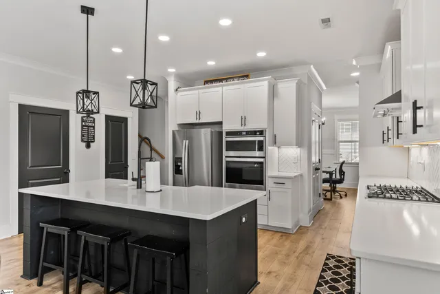 $659,900 | 218 Deerview Trail, Simpsonville, SC 29680