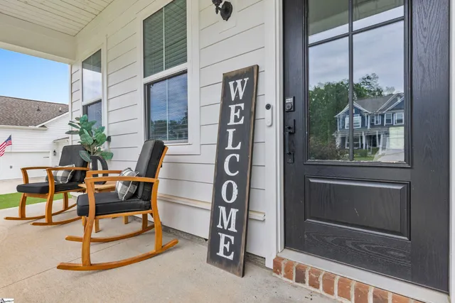 $659,900 | 218 Deerview Trail, Simpsonville, SC 29680