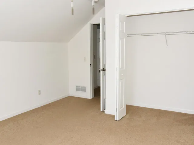 $493,000 | 209 Fox Run, Colchester, VT 05446