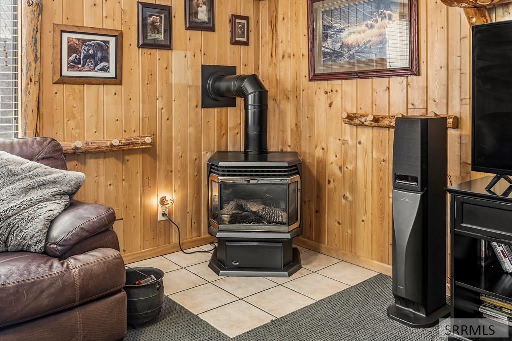 4043 Kiowa Road Island Park, ID 83429 - Photo 14 of 42