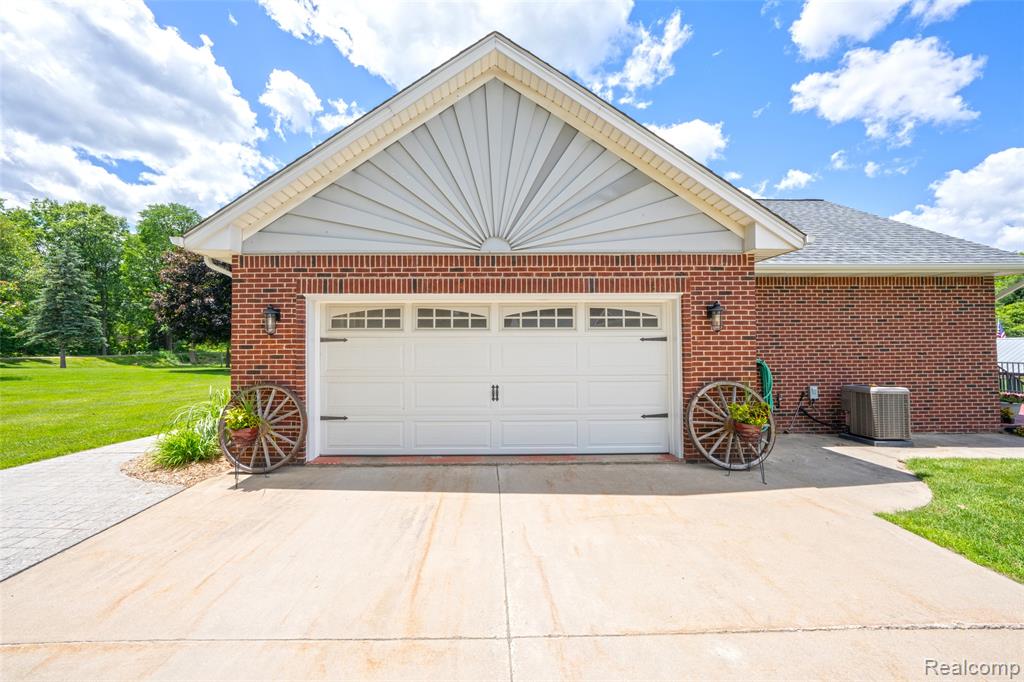 5233 Crawford Road Dryden, MI 48428 - Photo 9 of 95