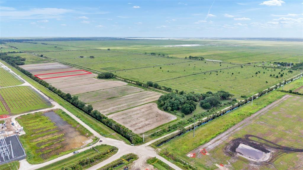Northeast 304th Street Okeechobee, FL 34972 - Photo 4 of 8