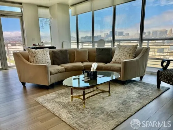 $5,750 | 325 Berry Street, San Francisco, CA 94158