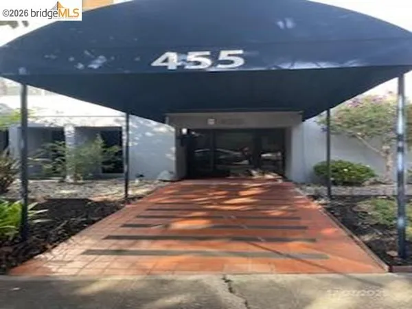 $249,900 | 455 Crescent Street, Unit 312, Oakland, CA 94610