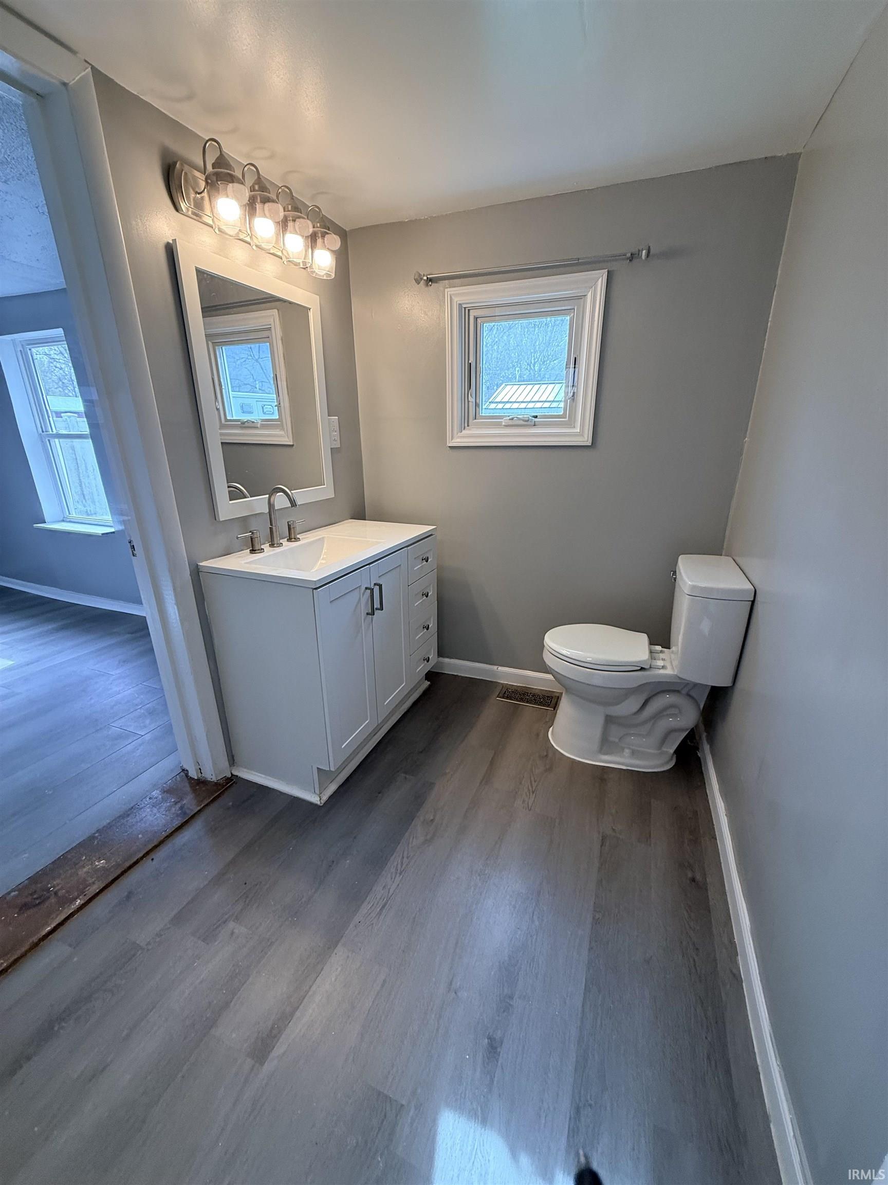 302 Main Street La Paz, IN 46537 - Photo 14 of 35